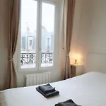 Spacious Apartment Near Eiffel Grenelle F2